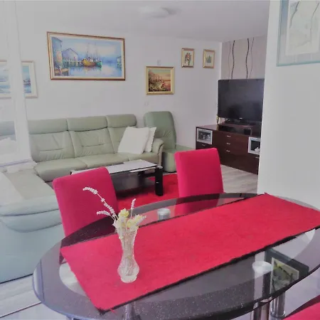 شقة Apartman Mirna